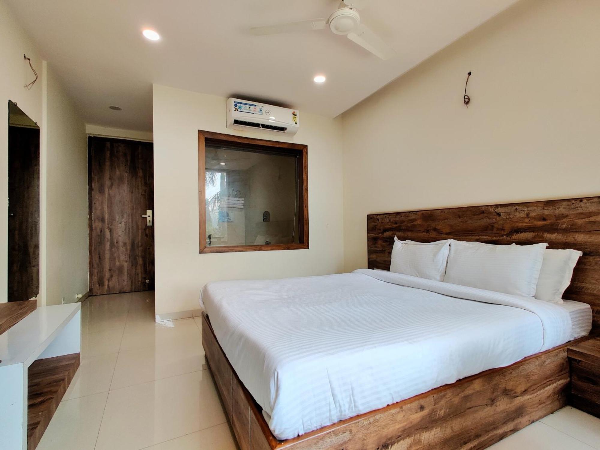 Pushp Vatika Resort & Lawns Navi Mumbai Eksteriør billede